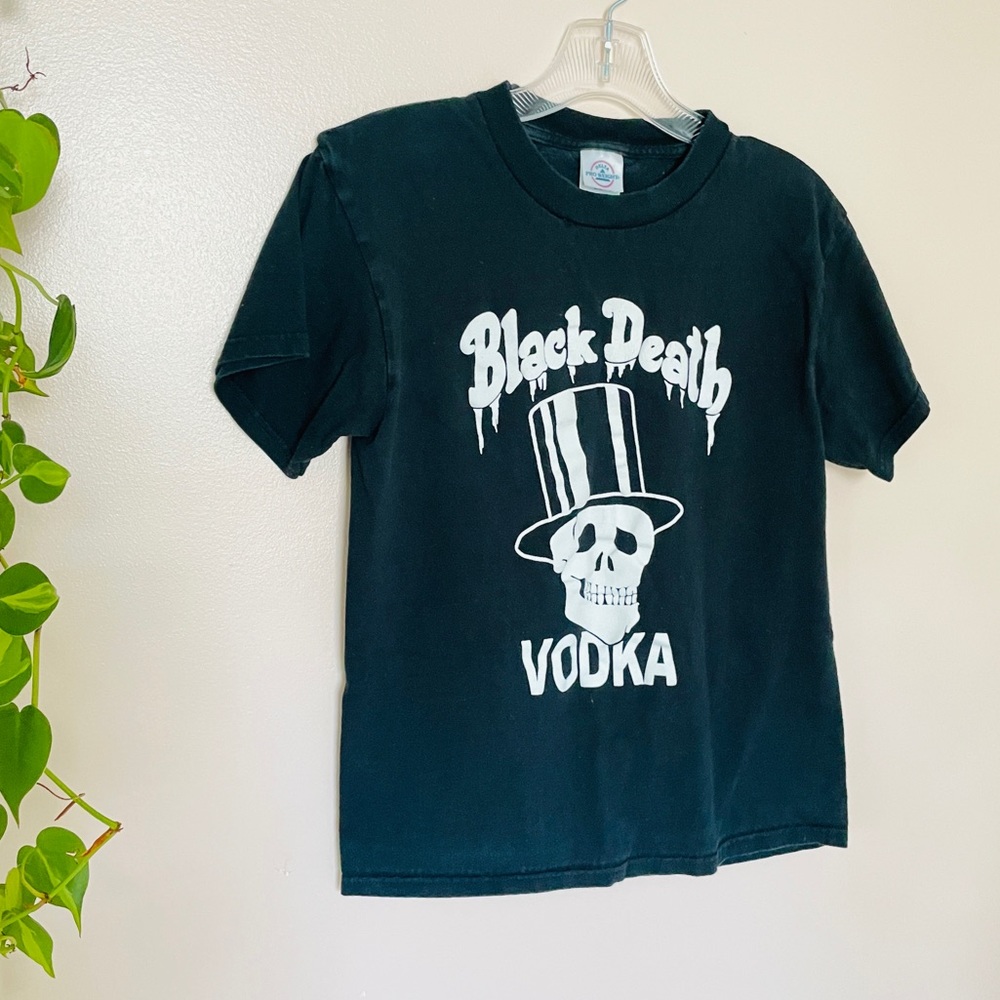 Black Death Vodka Vintage Graphic Tee - 90s Style Grunge